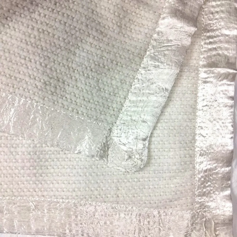 Vintage Unbranded Beige Thermal Baby Blanket Satin Trim Open Weave SOFT Lovey